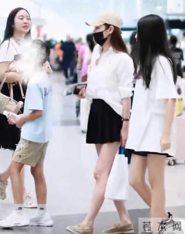 马筱梅这姐真刚!孕肚明显,直播回应孩子是否和小玥儿姐弟争家产