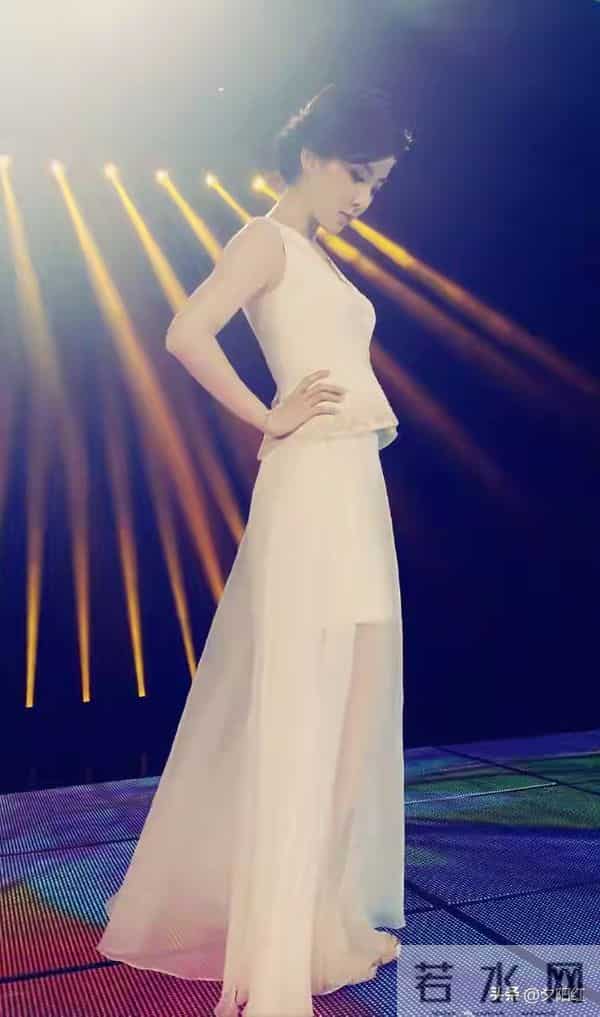 李思思：写真欣赏。