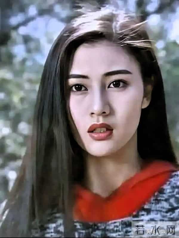 李嘉欣-当年被誉为香港第一美女,这盛世容颜谁能不动心