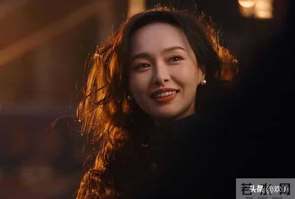 陪玩陪睡仅冰山一角!集体开P、舔手指、互撕,圈中内幕太荒唐