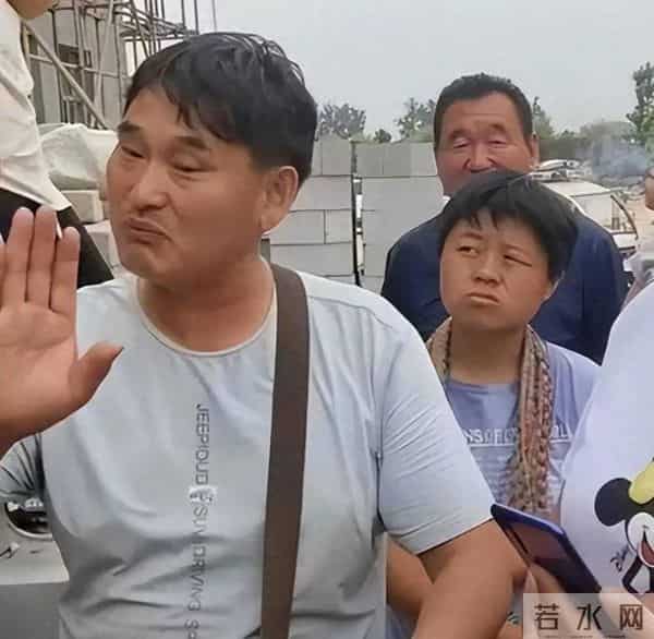 风水轮流转,接连传来喜讯的大衣哥,让前儿媳陈亚男悔得肠子都青了