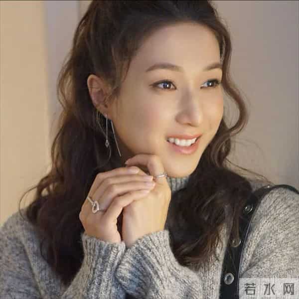 钟嘉欣近年气质大变,传婚变闹上法庭,本人辟谣依旧疑点重重!