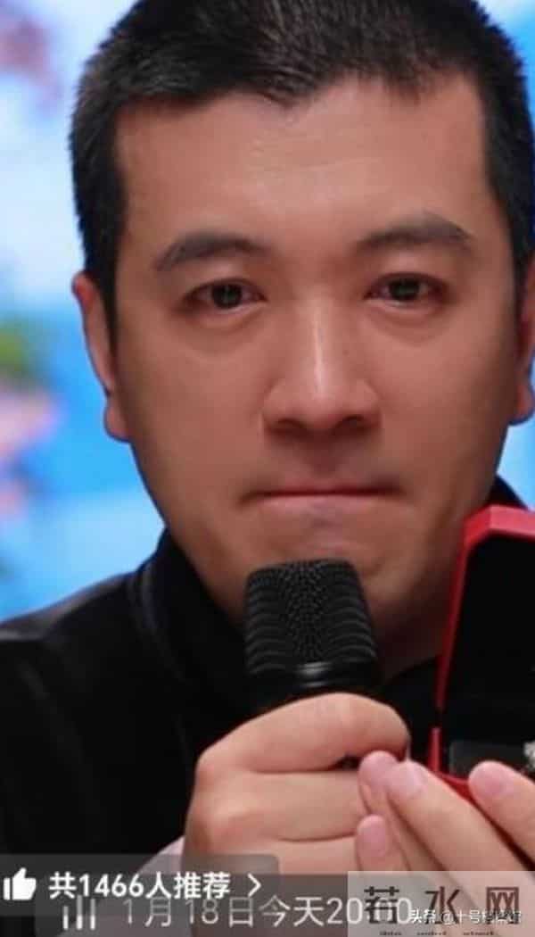 不装了！杨子黄圣依离婚后，男方妈妈另一面曝光，走上了向太老路