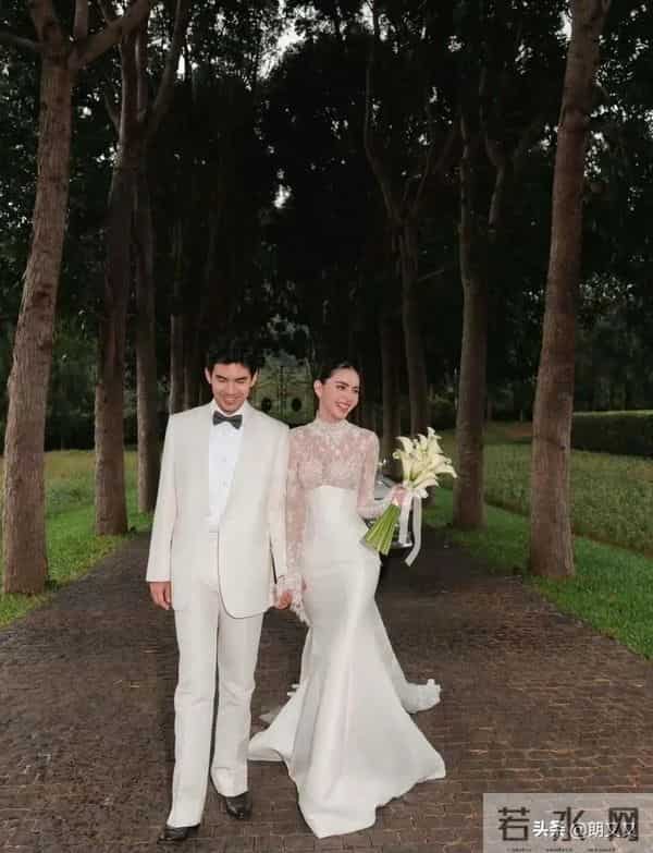 泰国演员Mai 大婚,这婚纱太漂亮了