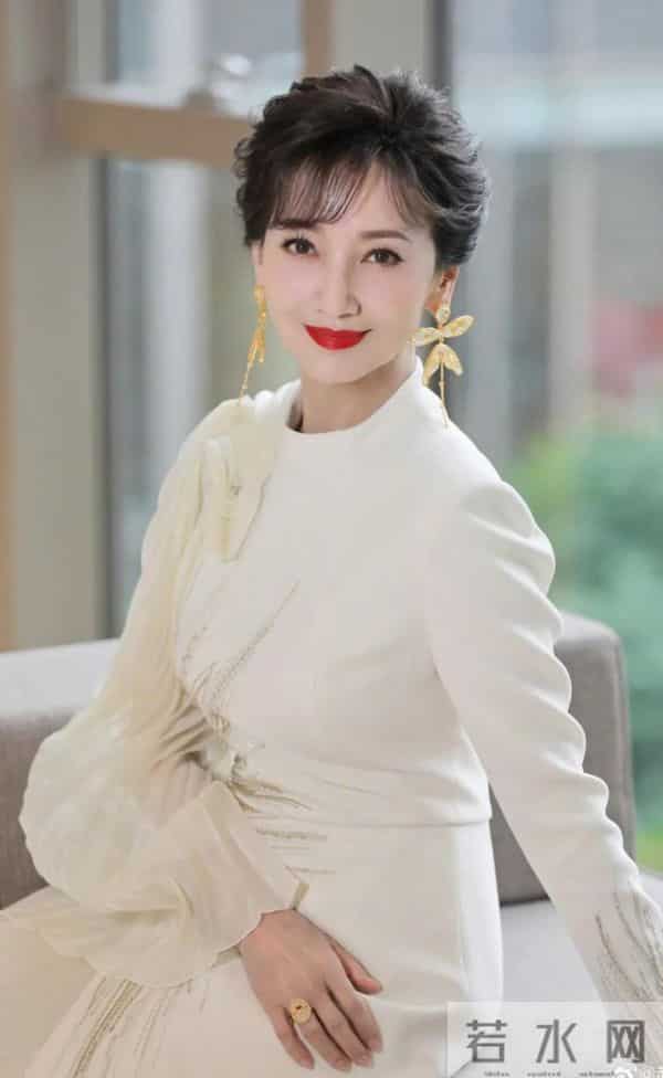 赵雅芝：72岁，绝了！岁月不败美人