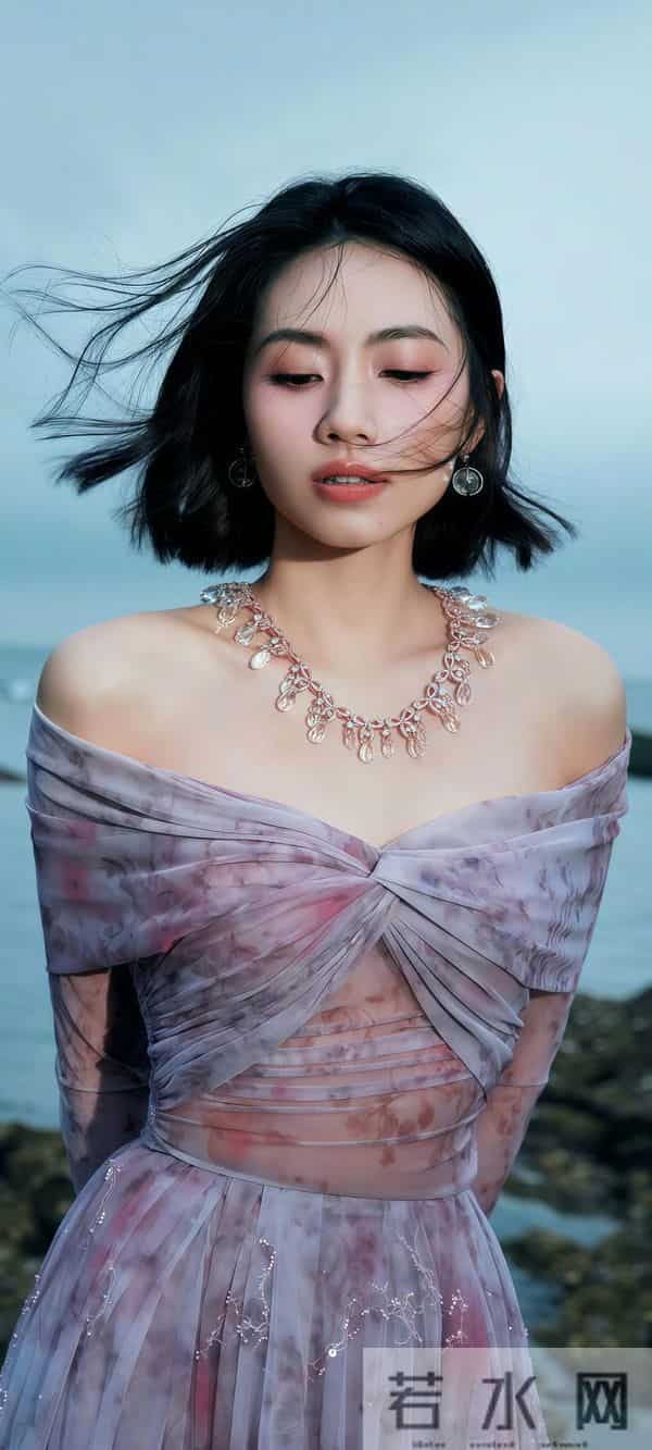 绝了！刘惜君写真杀疯了，御姐范碾压全场，网友：这姐藏得太深