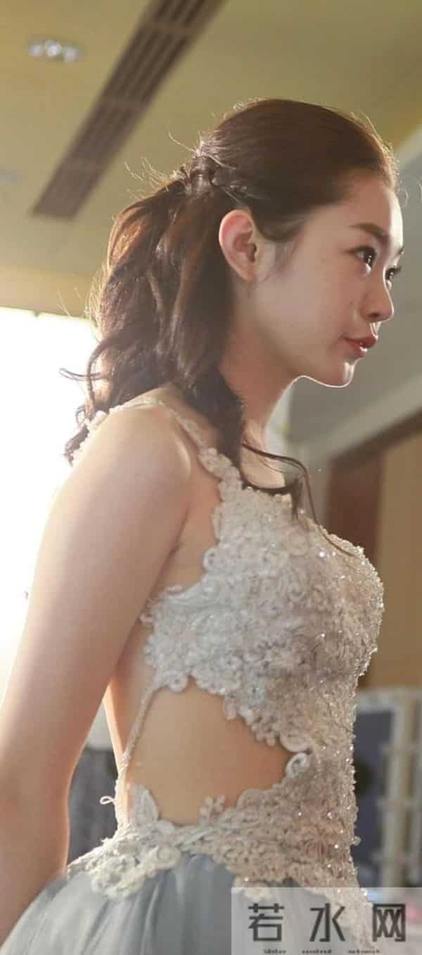 宋轶，一米近距离高清生图，露无瑕美背至小蛮腰，铁子原来长这样
