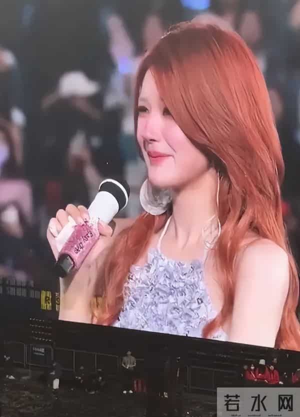 一场生日,戳穿了赵露思的江湖地位,原来陈伟霆一个字都没说错