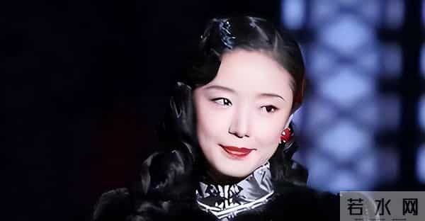 曾被张艺谋力捧,火后与富豪卷款61亿逃亡国外,现在的她过得如何