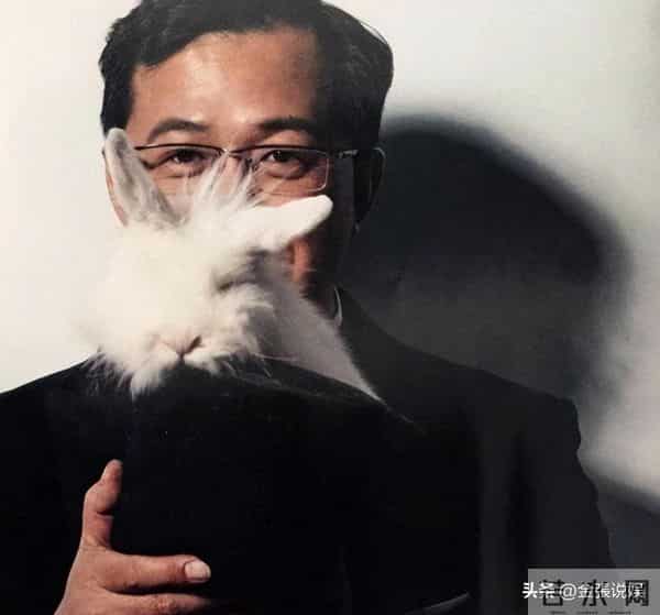 揭陈晓离婚内幕9个月，卓伟再爆离婚瓜：夫妻反目2年，男方学历高