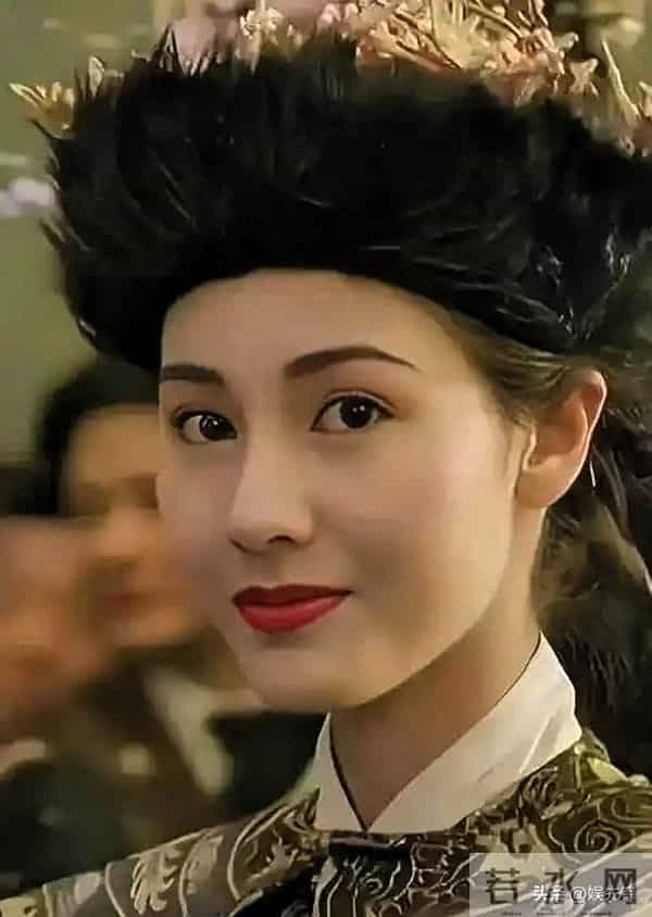 李嘉欣-当年被誉为香港第一美女,这盛世容颜谁能不动心