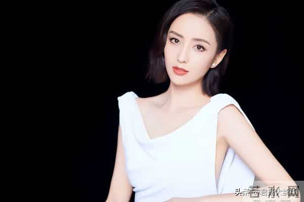 佟丽娅也没想到，前夫留给她的9岁儿子，已经可以为自己争光了