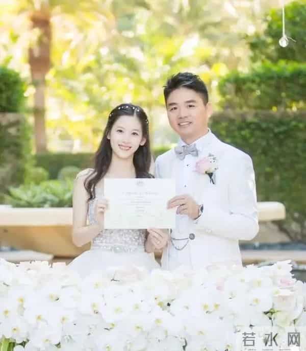 “婚变风波”仅10天，31岁章泽天又官宣喜讯，野心太大藏不住了！