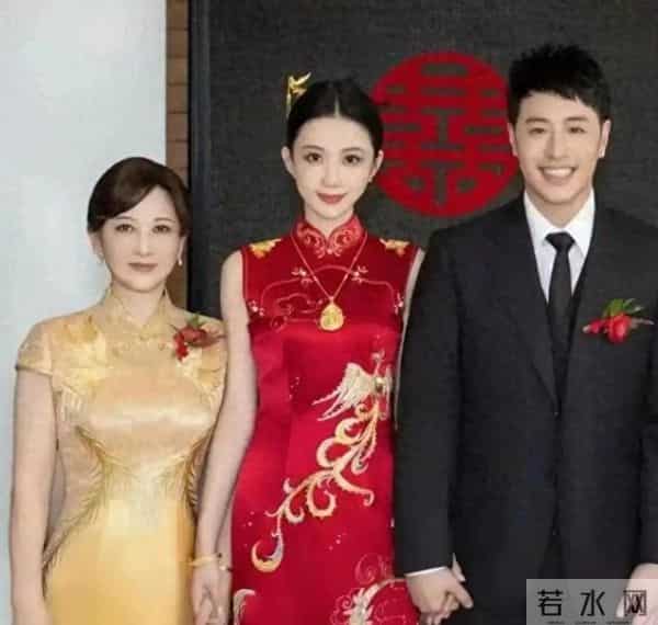 潘玮柏上海豪宅曝光,上亿房产写老婆名,素人老婆颜值非常高!