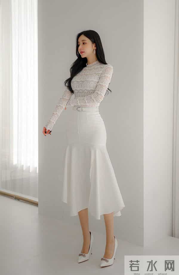 孙允珠白蕾丝开叉人鱼裙