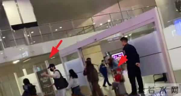 魏晨一家三口合体,妻子抱着儿子看他演唱会,小橙子个头长得真高