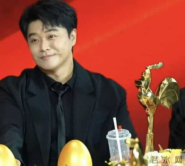 陈思诚没想到,离婚四年后,如今9岁的儿子给自己赚足了脸面