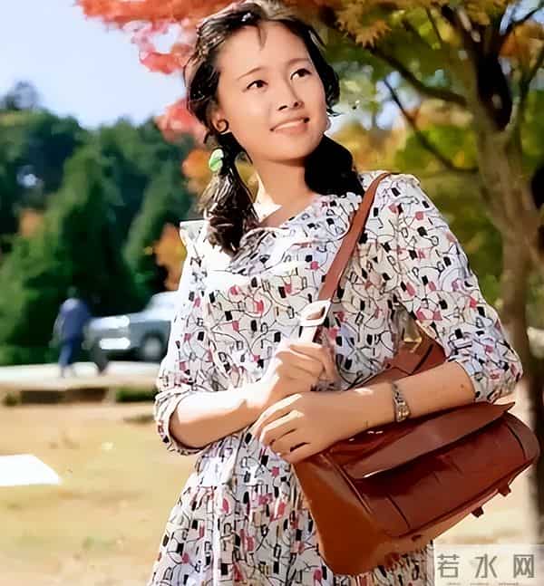 68岁张瑜近况:手握上亿资产,无儿无女一人独居,她在追求什么?