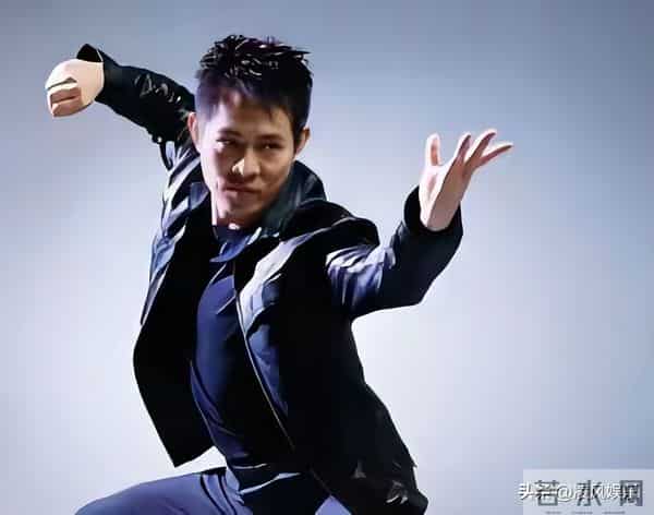 机关算尽太聪明?结婚26年后,一张照片暴露利智李连杰真实感情