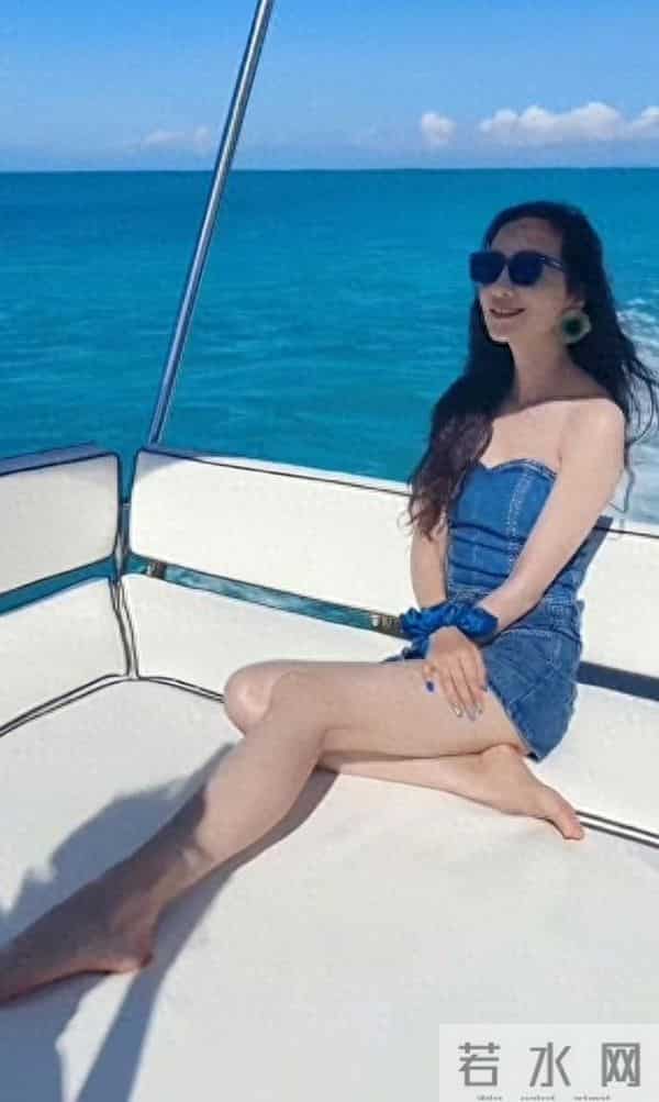 韩雪度假照流出！大海，游艇，美景，一览无余