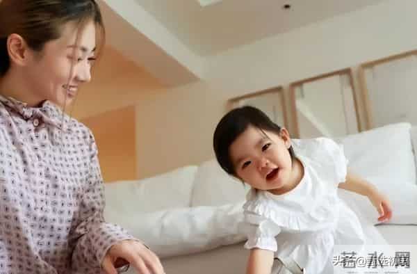 分手八年，再看郑恺和程晓玥，婚姻生活天差地别，陈赫成人生赢家