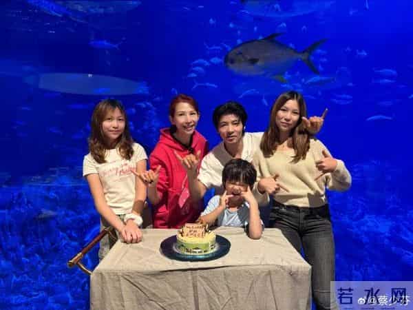 蔡少芬张晋为6岁儿子庆生，晒一家五口合影：有儿女是何等福气，可以一起成长