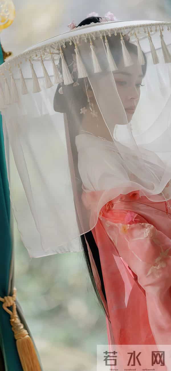 陈瑶｜粉纱古风伞遮面！新造型仙成国风人鱼公主