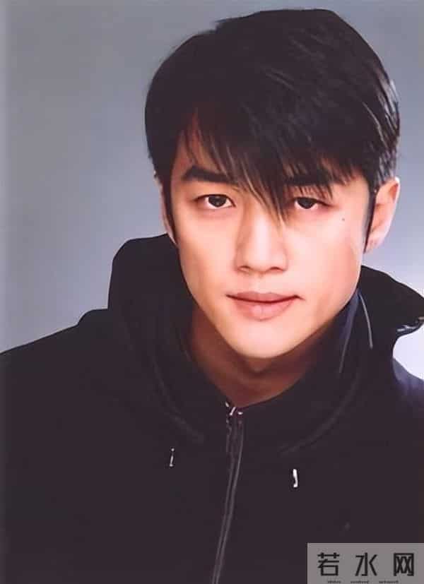 12年后，再看李亚鹏现任妻子海哈金喜，才懂她和王菲谁更“精明”