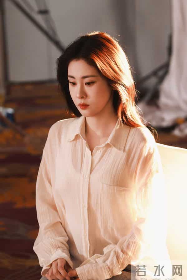 张碧晨白衬衫白月光与朱砂痣