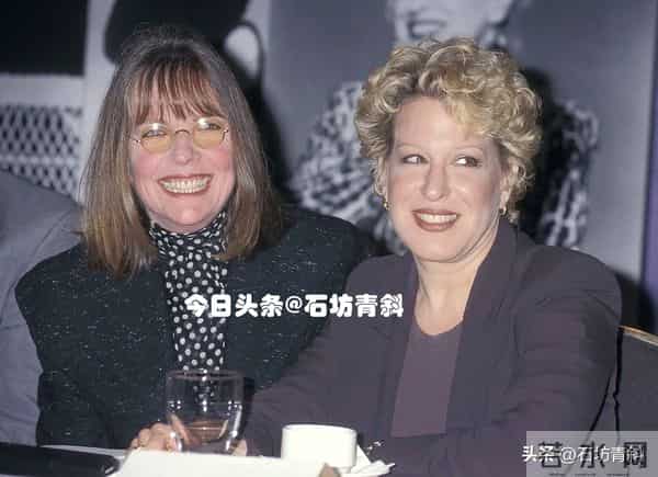 41年婚姻与30年闺蜜,平衡两种深情时,她给我们上了一堂女性友谊课