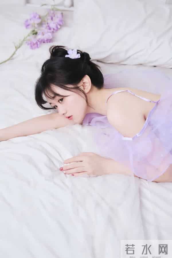 汤音璇|清纯甜美写真,梦幻紫色公主裙,少女心满满!