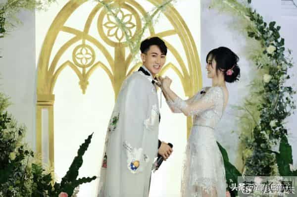 吴尊15岁女儿疑早恋？他却说“我没资格叫她18岁再谈恋爱”？