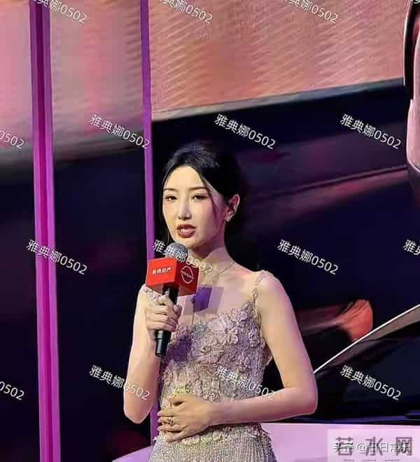 陈晓和毛晓彤的绯闻不可能是真的,因为毛晓彤脸很肿整感强馒化了