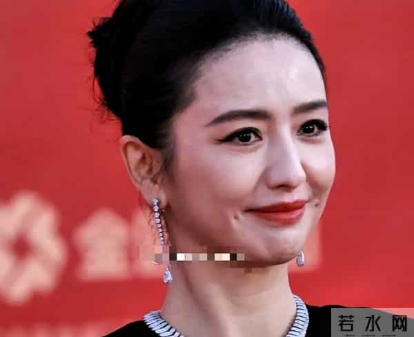 金鸡奖红毯成“照妖镜”!姚晨脸肿蒋勤勤歪嘴,叶童优雅胜出