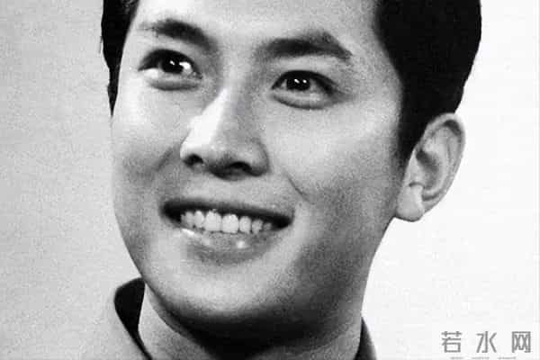 照顾患病妻子60年,儿女事业有成家庭幸福,他却只想做个普通老头