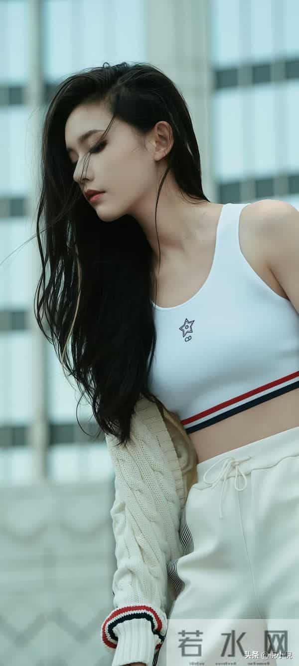 林允高清性感写真来啦！