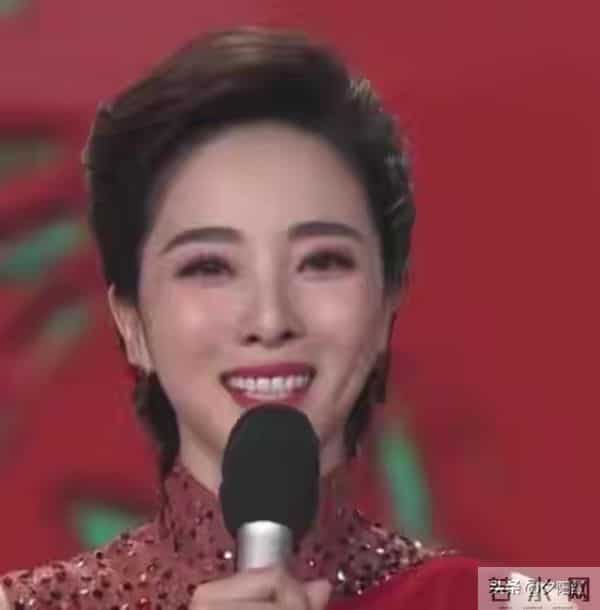 李思思：写真欣赏。