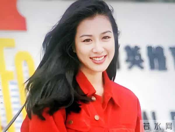 三婚带3个女儿嫁小丈夫的钟丽缇，结婚9周年坦言，想为对方生孩子