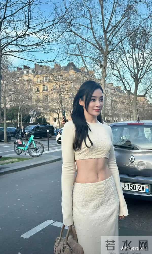 袁姗姗长的一直都这么漂亮，身材也特别好，只可惜不怎么红