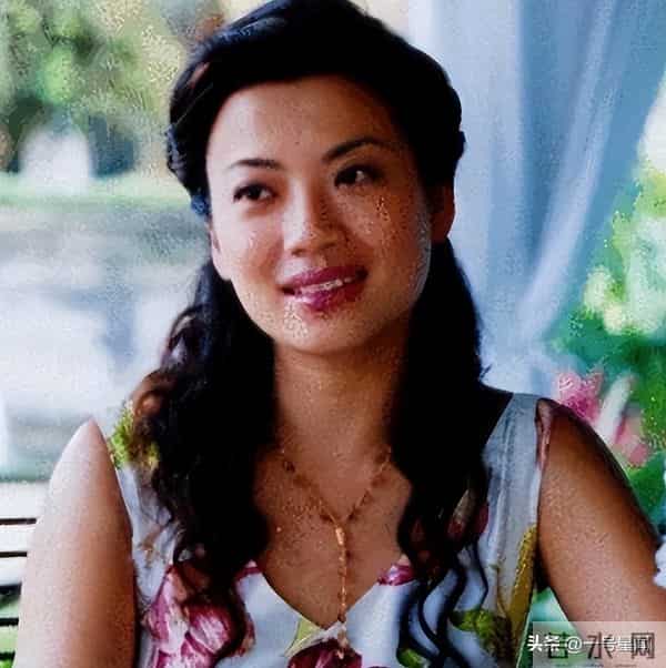 没有对比就没有伤害，至今"无人敢娶"的张也，让刘嘉玲沉默了