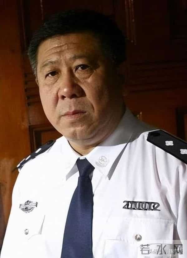 原来他俩是夫妻,家里家外老婆是领导,68岁住大别墅仍坚持拍戏