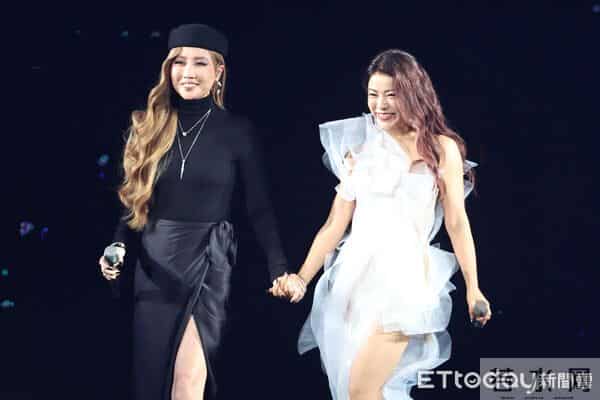 直击/A-Lin怎么了! 丁当突当众问:一个人会孤单吗?她当场尬笑