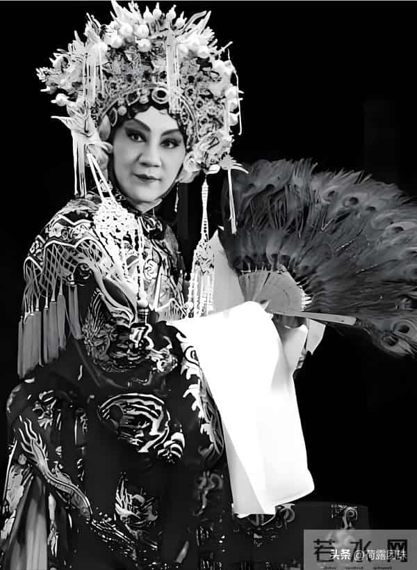 氍毹丹心照宝岛——顾正秋的京剧人生