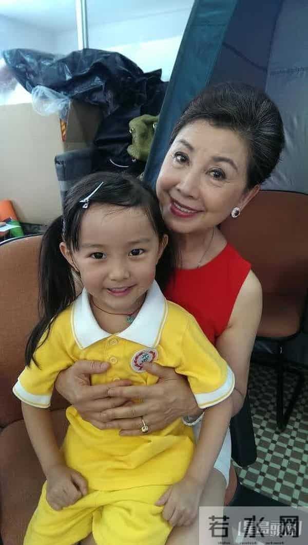 85岁前TVB女星的丈夫在家中离世,因工作未能见最后一面非常遗憾