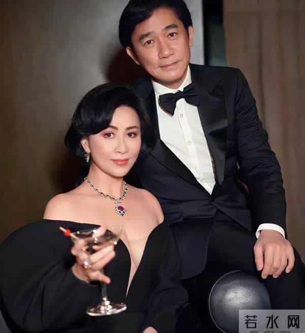 刘嘉玲当奶奶的年纪了，怎么总是穿这种风格衣服，真的有点辣眼睛