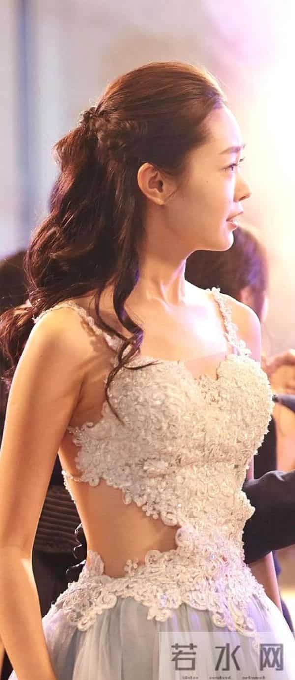宋轶，一米近距离高清生图，露无瑕美背至小蛮腰，铁子原来长这样