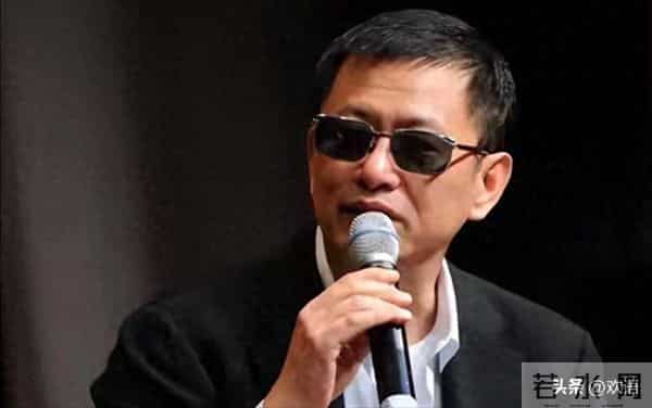 陪玩陪睡仅冰山一角！集体开P、舔手指、互撕，圈中内幕太荒唐