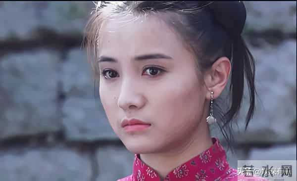 金鸡奖这夜，人情冷暖、江湖地位，在45岁宋佳身上体现得淋漓尽致