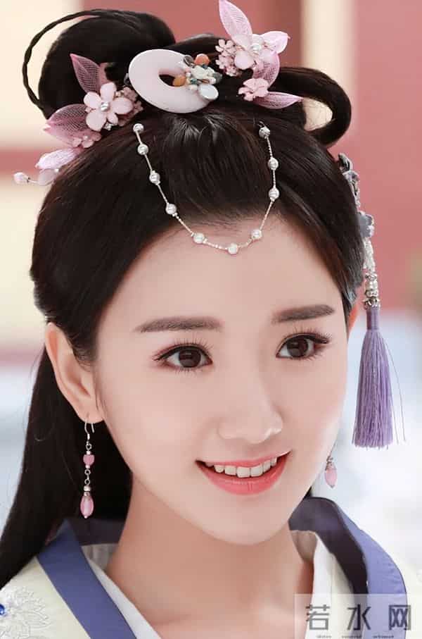 当37岁毛晓彤遇上34岁秦俊杰,我才终于明白,为何说CP感是门玄学