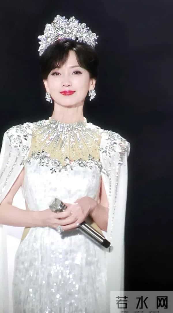 赵雅芝：72岁，绝了！岁月不败美人